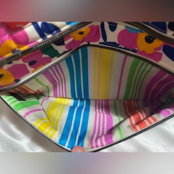 LUG: Trooper Crossbody - Picture 5 of 11